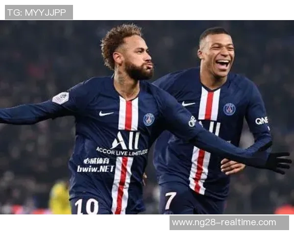 世界杯精彩对决阿森纳与巴黎圣日耳曼握手言和引发全场热议