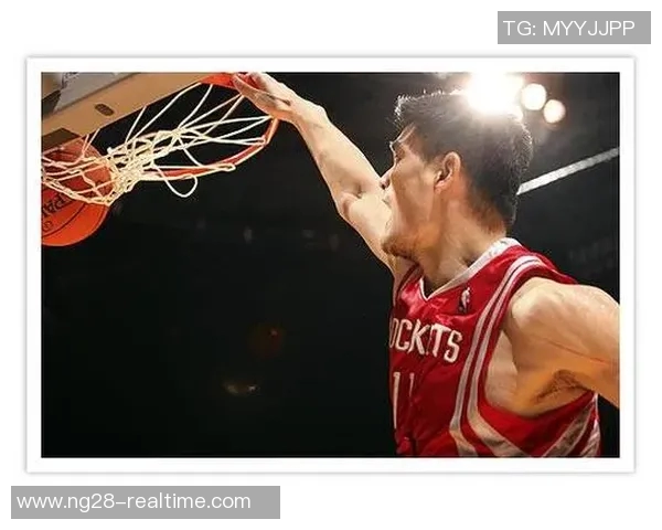 姚明走路边的风景与思考：巨人心中的平凡与梦想