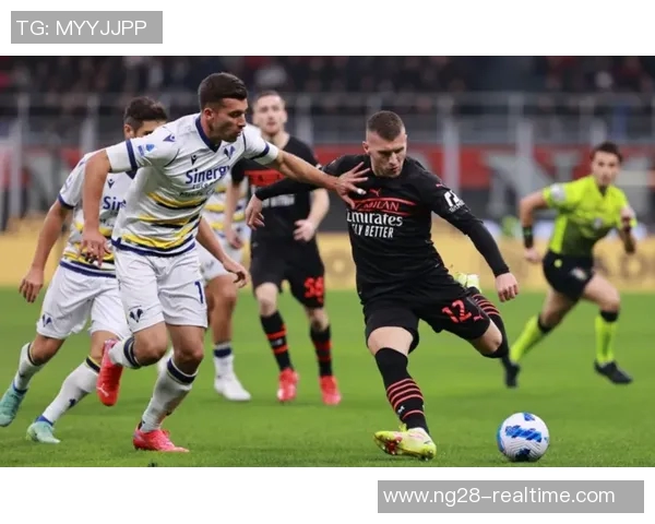 意甲激战：那不勒斯逆转莱比锡乌龙球引发争议判罚全场沸腾