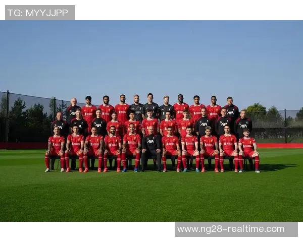 英超激战国米与利物浦战成平局绝杀瞬间点燃全场气氛与转会传闻交织