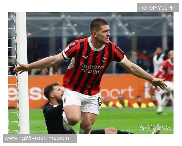 曼联强势击败AC米兰3-0全场沸腾赛后点评引发热议