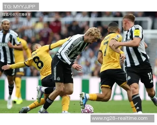 英超激战:多特蒙德点球绝杀皇马引发争议全场沸腾 英超激战:多特蒙德点球绝杀皇马引发争议全场沸腾