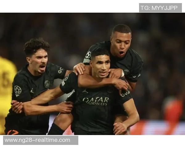 意甲精彩对决巴萨4-3逆转曼联帽子戏法点燃全场激情