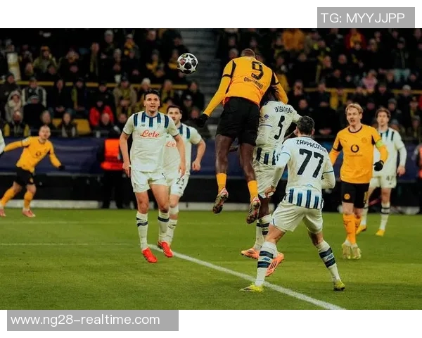 欧冠经典对决：多特蒙德顽强逼平拜仁引发全场惊叹