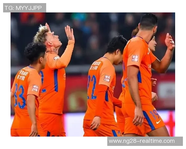 中超激战里昂逆转波尔图红牌事件引发全场热议与转会猜测