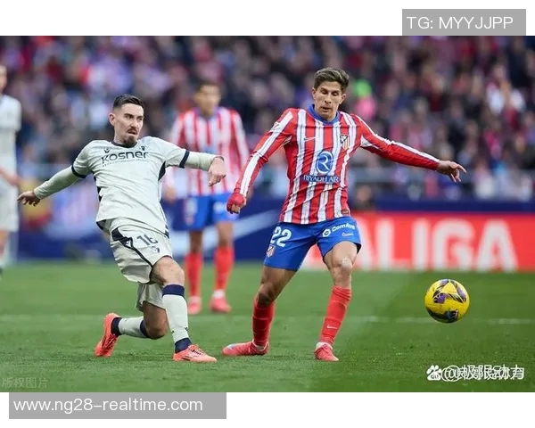 中超经典对决巴萨与皇马战成平局神扑时刻引发全场热烈反响